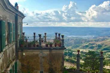 Pension La Corte Di Alice