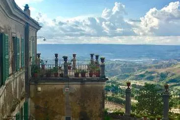 Majatalo La Corte Di Alice