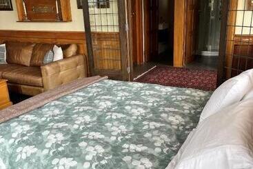 Hotell Bramley's Stables And Accommodation