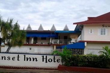 هتل Sunset Inn Apartment
