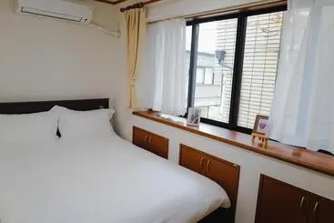 Pensiune Akira Hiro House Room102