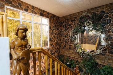 Hotel Reddoorz Plus Near Strawberry Farm Baguio