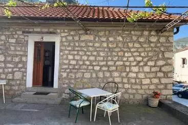 Pension (Hôtel basse catégorie) Viktor Rooms