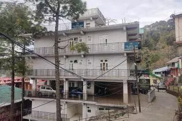 ペンション The Himalayas Guest House
