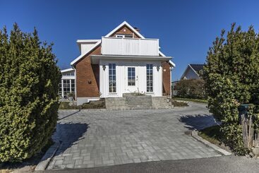 Hotel Business Home Club