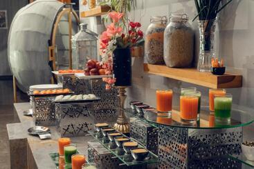 هتل The Radiant Resort