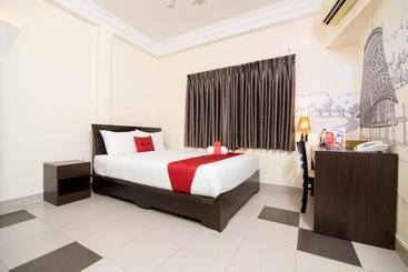 فندق Honey House