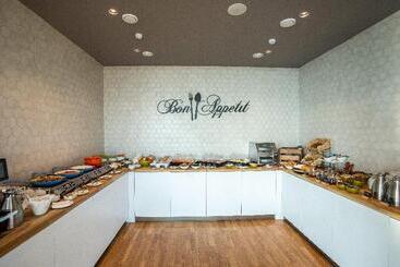 ホテル Holiday Inn Telavi, An Ihg