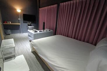 هاستل Swf Hotel 淡水新五福旅館 新北市旅館編號067