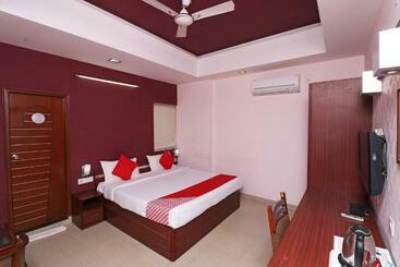 Oyo 30119 Hotel Kanishk
