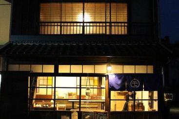 Pensiune Coffee And Stay Momoya