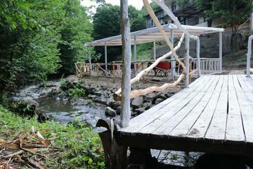 پانسیون Riviera Dilijan