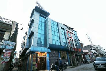 Oyo 28169 Hotel Sagar