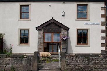 住宿加早餐 Stanley Lodge Farmhouse