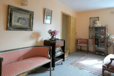 ホテル Restaurant La Ferme De Grambais