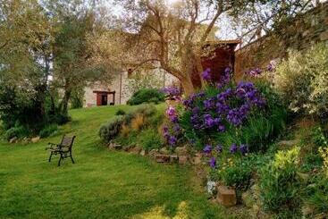 Hotel Borgo Castello Panicaglia