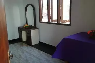 Pensionat Kiralawella Beach Inn