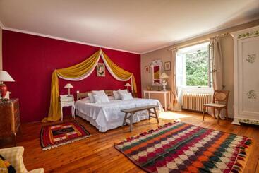 Bed and Breakfast Mas D Escattes