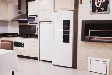 فندق صغير Hospedagem Palhoça