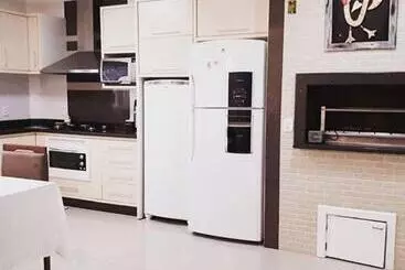 ユースホステル Hospedagem Palhoça