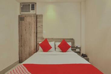 Hotell Oyo 19373 Dream Connect