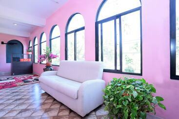 Hotel Spot On 26688 Jacob's Residency