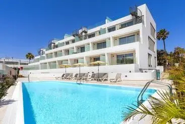 Calm Beach Apartments