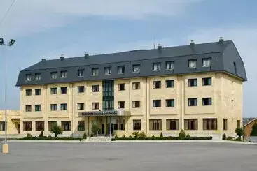 Hotel Checkin Basic León Norte