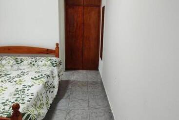 هتل آپارتمان Alojamiento Turistico Mainque