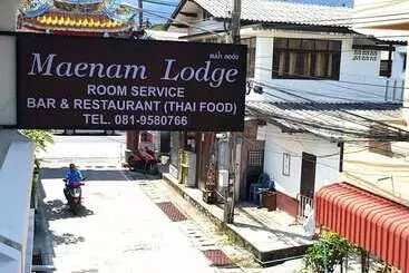 Hotel Maenam Lodge