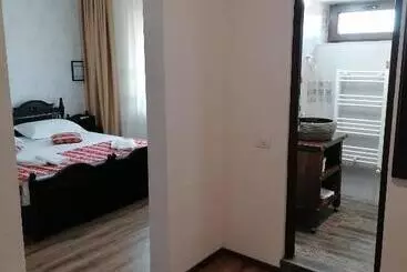 Szálló Hanul Hora Romaneasca