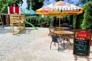 Majatalo Penzion Merlin