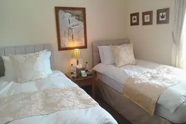 Majatalo South Lodge Guest House