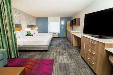 هتل Home2 Suites By Hilton San Antonio At The Rim