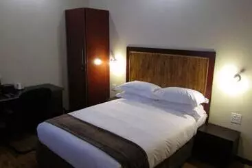 Bed and Breakfast Road Stay