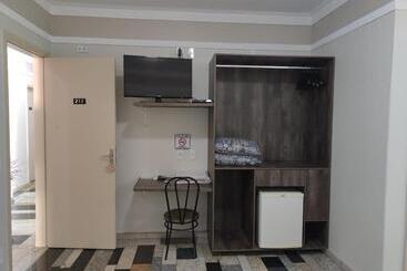 فندق Lodi Express