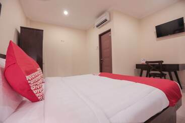 Hotel Oyo 133 Griya Ciaji
