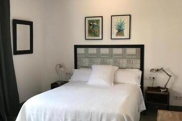 هتل آپارتمان Urban House Siurot 33