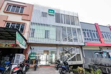 ペンション Reddoorz Near Terminal Batu Ampar