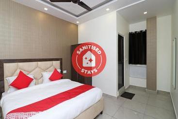 فندق Oyo 15431 Elibrista