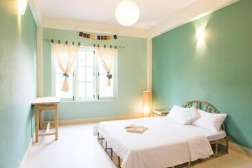 تختخواب و صبحانه Ananda Tree House Eco Homestay