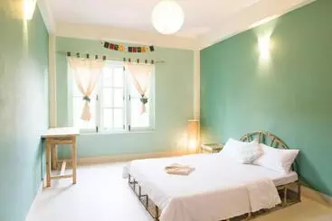 تختخواب و صبحانه Ananda Tree House Eco Homestay