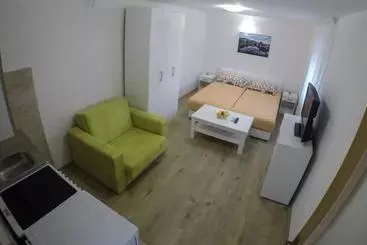 ペンション Apartman Hrupjela