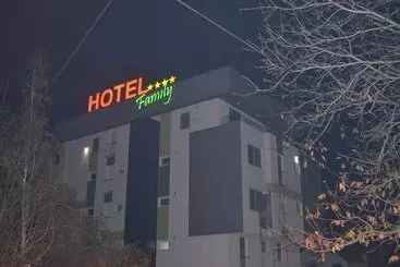 Apart Hotel Family