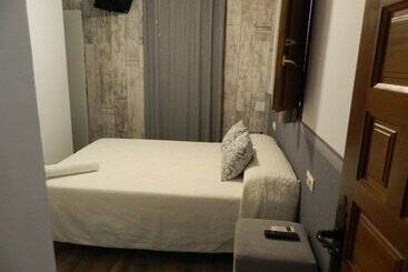 پانسیون Hostal El Rincon De Carlota