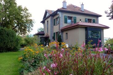 Bed and Breakfast Domaine Du Pressoir