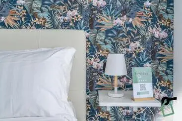 هتل آپارتمان Hotiday Room Collection   Napoli Centro Storico
