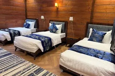 Jakarta Hotel Huts