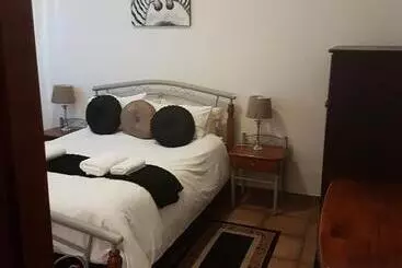 Majatalo Oppi Rotse Guesthouse