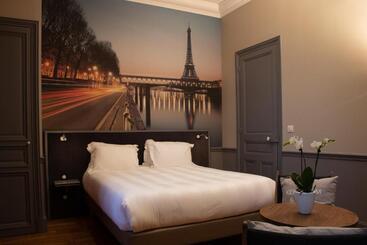 تختخواب و صبحانه La Cave De L'avenue De Champagne